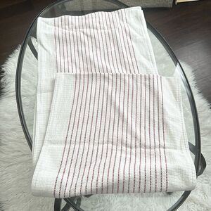 City Chic Christmas Table Runner Cream Red Stripe Silver Sparkle Thread 16 x 90